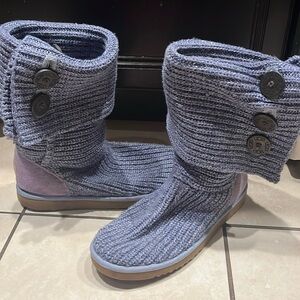 Ugg sweater boots in blue. Size 9
